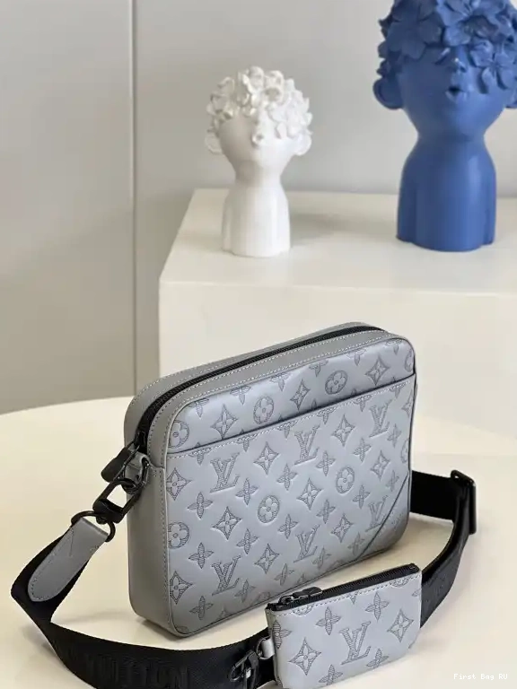 Firstbag VUITTON DUO LOUIS MESSENGER 0629